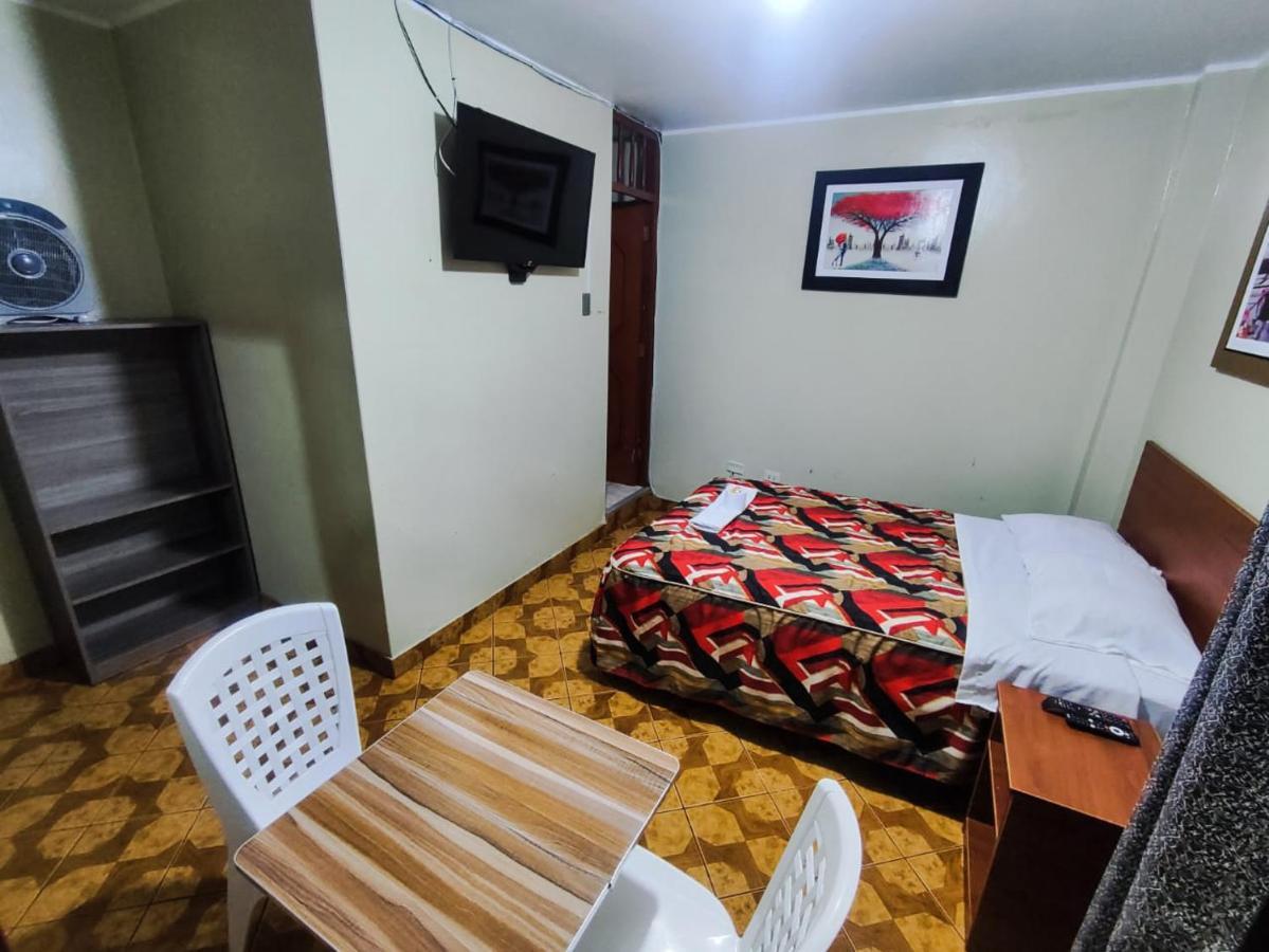 Hostal Continental Наска Екстер'єр фото